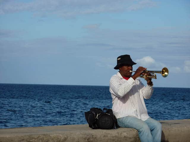 Musiker am Strand, findet man oft in Vardero